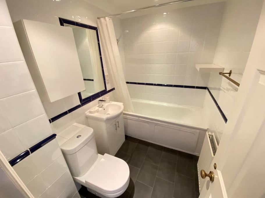Wonderful Baker Street Flat! Londres Exterior foto